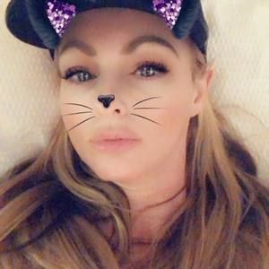 Meet your Posher, Adrienne